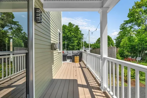 143 Maple Street Bangor ME 04401