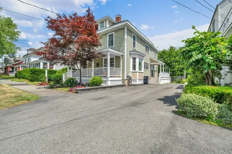 143 Maple Street Bangor ME 04401