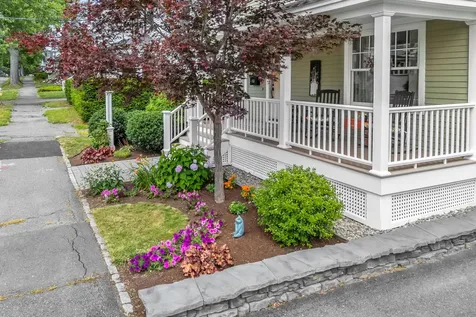 143 Maple Street Bangor ME 04401