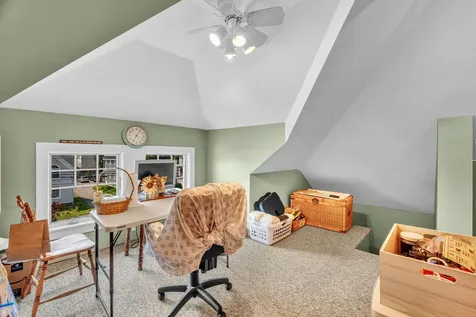 143 Maple Street Bangor ME 04401