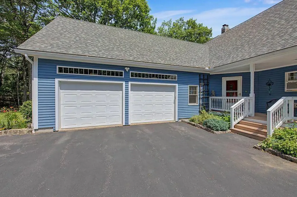 19 Eagle Crest Road Sebago ME 04029
