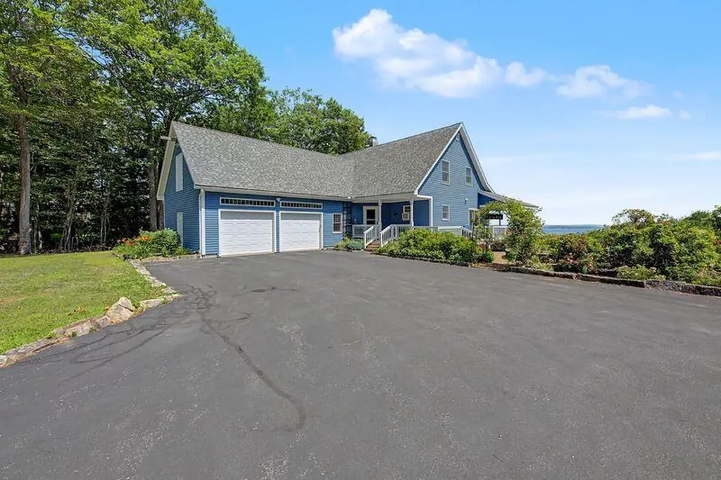 19 Eagle Crest Road Sebago ME 04029