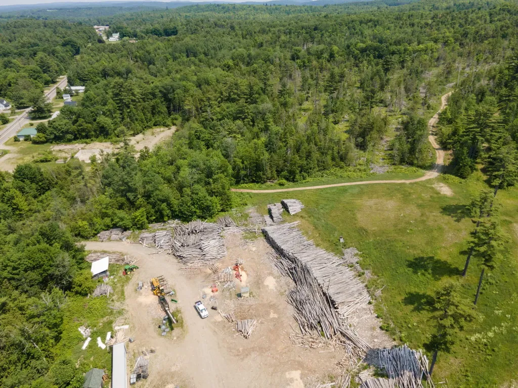 2801 Lee Road Lee ME 04455