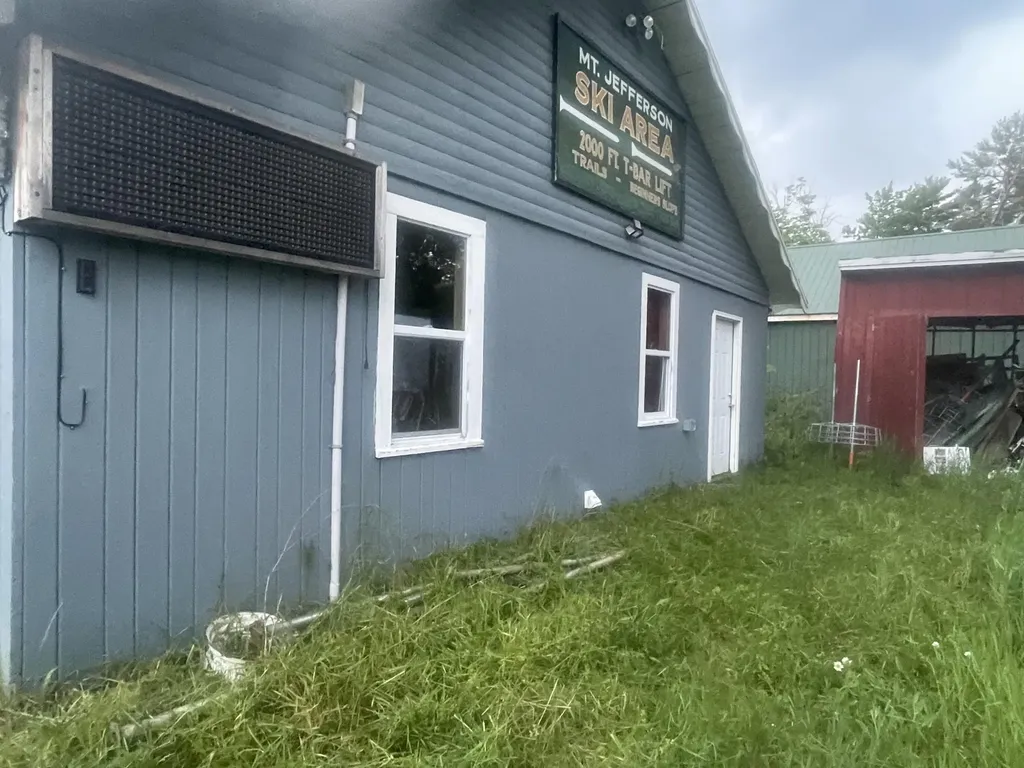 2801 Lee Road Lee ME 04455