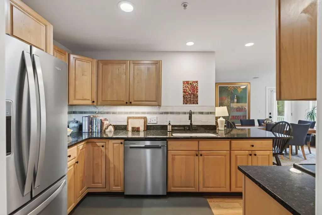 66 Delaware Court Portland ME 04103