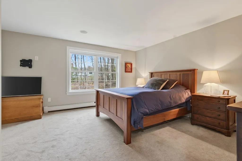66 Delaware Court Portland ME 04103