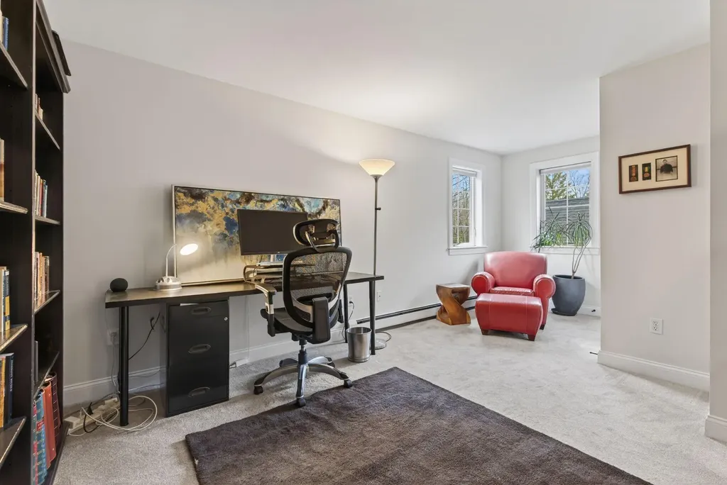 66 Delaware Court Portland ME 04103
