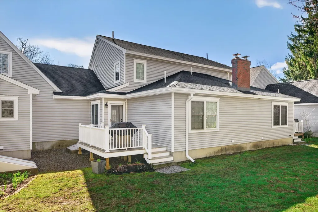 66 Delaware Court Portland ME 04103