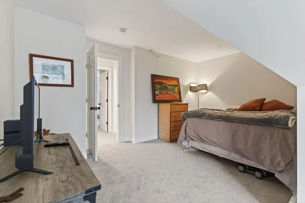 66 Delaware Court Portland ME 04103