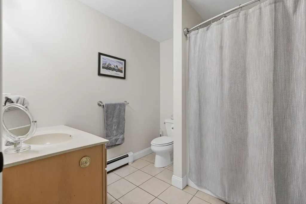 66 Delaware Court Portland ME 04103