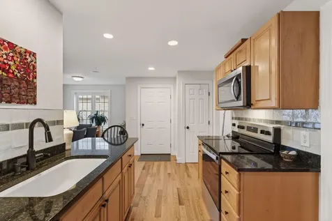 66 Delaware Court Portland ME 04103