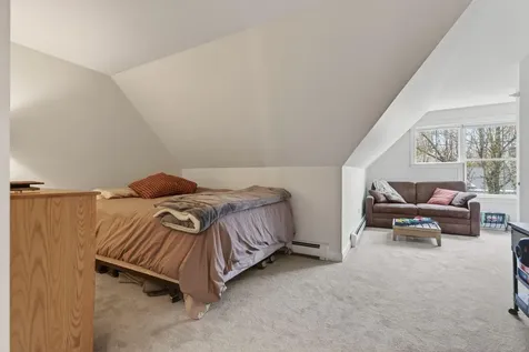 66 Delaware Court Portland ME 04103