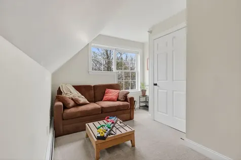 66 Delaware Court Portland ME 04103