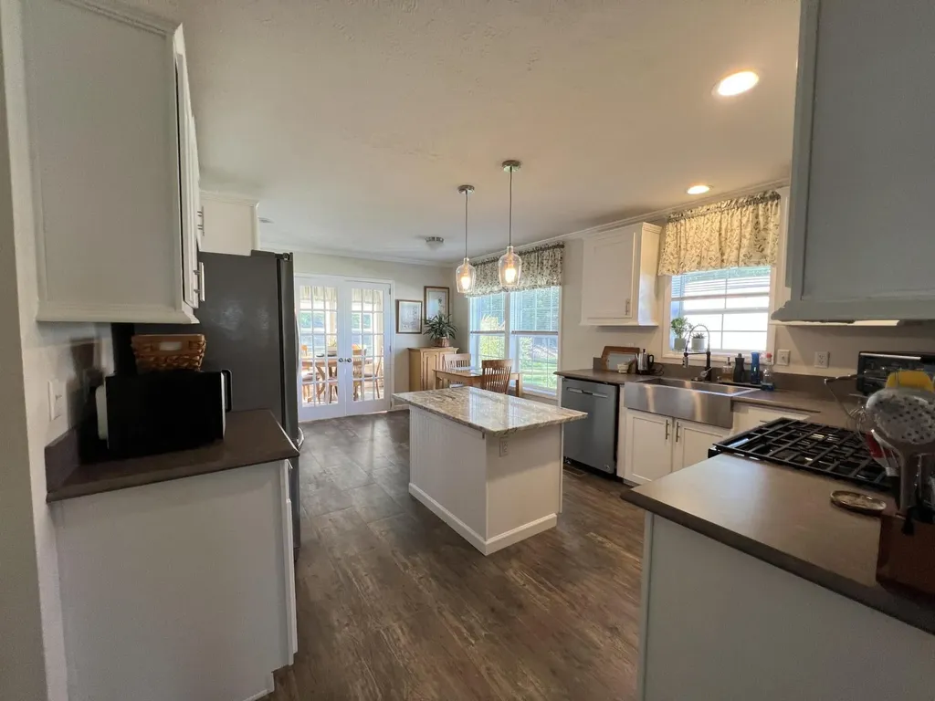 21 Williams Way Poland ME 04274