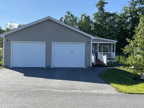 21 Williams Way Poland ME 04274