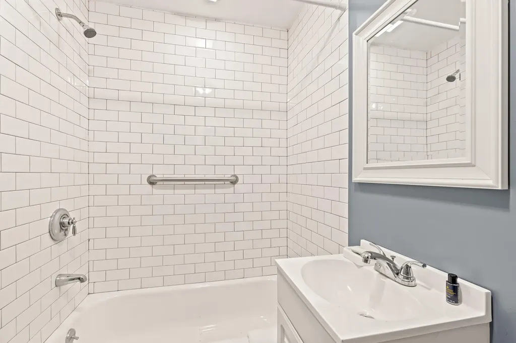 135 Ocean Street South Portland ME 04106