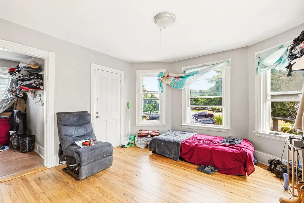 135 Ocean Street South Portland ME 04106