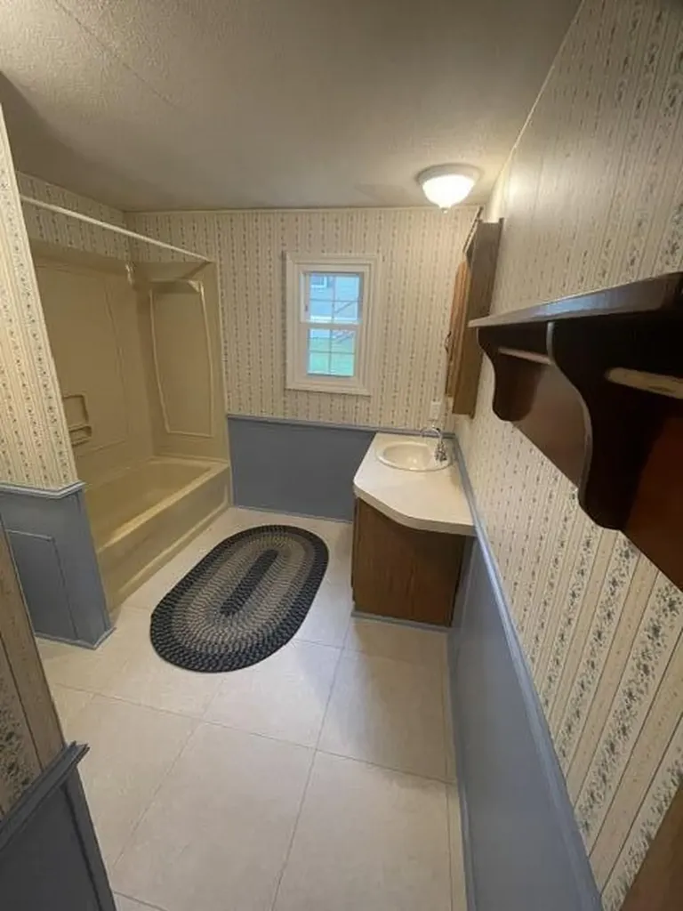 104 Sparrow Drive Augusta ME 04330