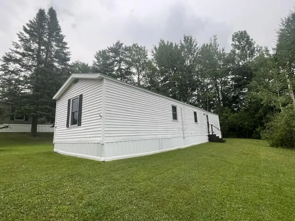 104 Sparrow Drive Augusta ME 04330