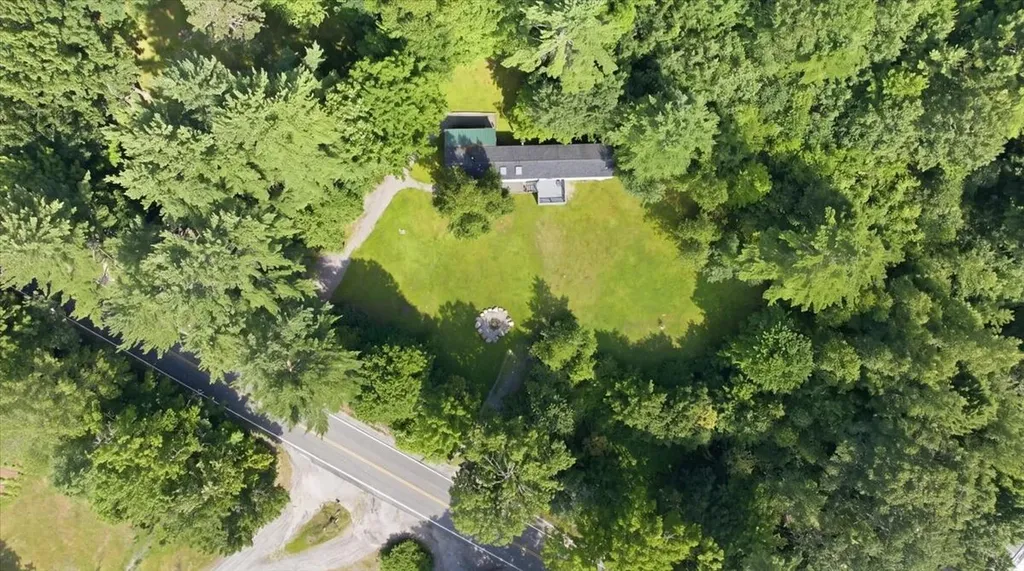 1040 Hallowell Litchfield Road West Gardiner ME 04345