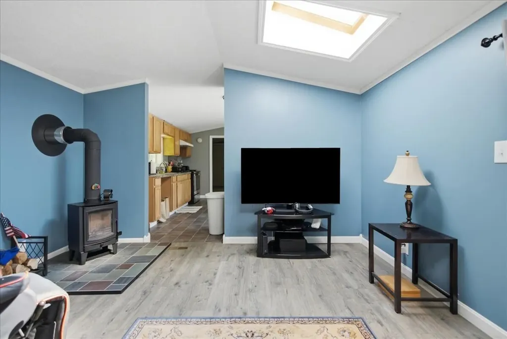 1040 Hallowell Litchfield Road West Gardiner ME 04345