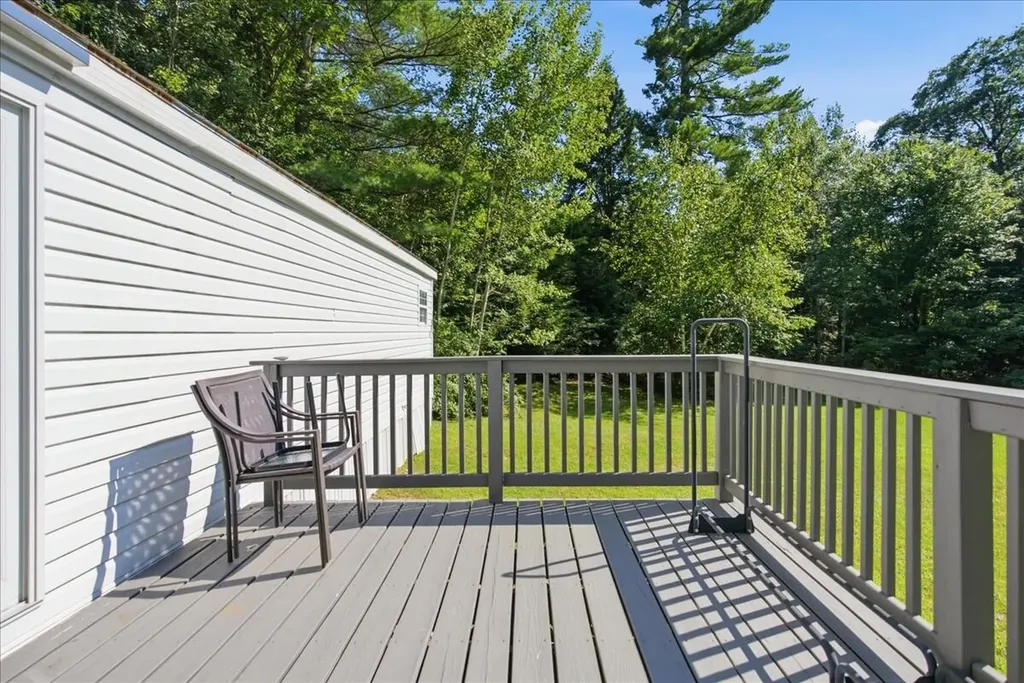 1040 Hallowell Litchfield Road West Gardiner ME 04345