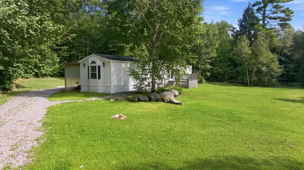 1040 Hallowell Litchfield Road West Gardiner ME 04345