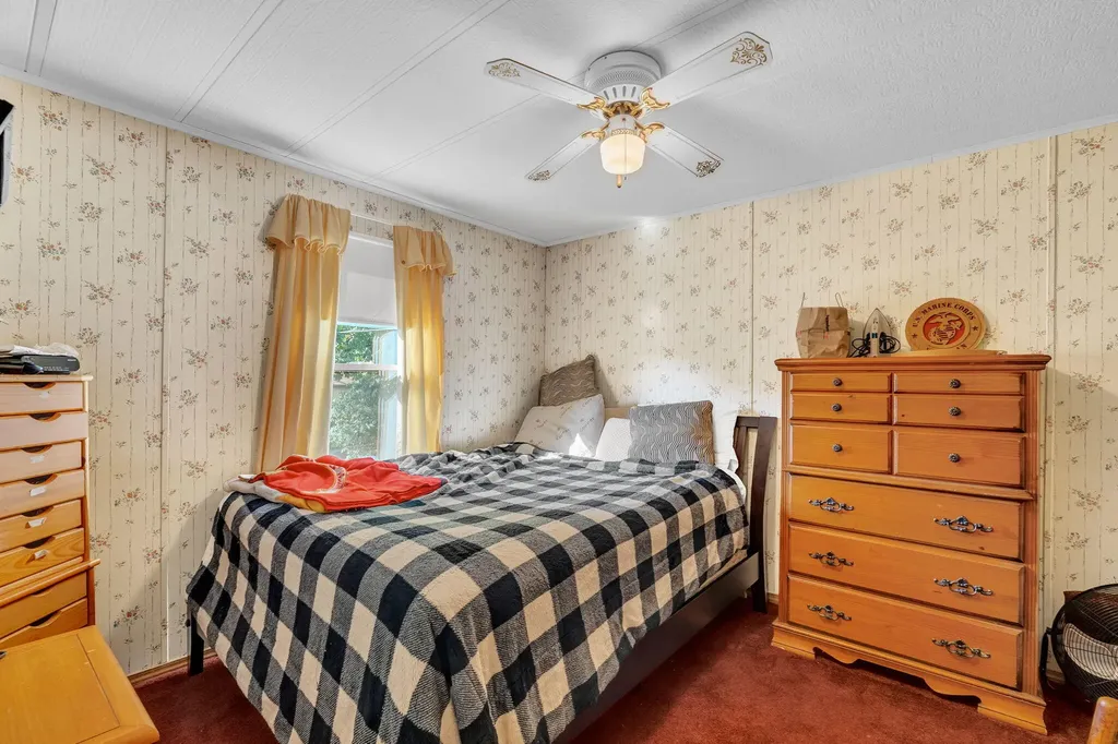 42 Robin Lane Windham ME 04062