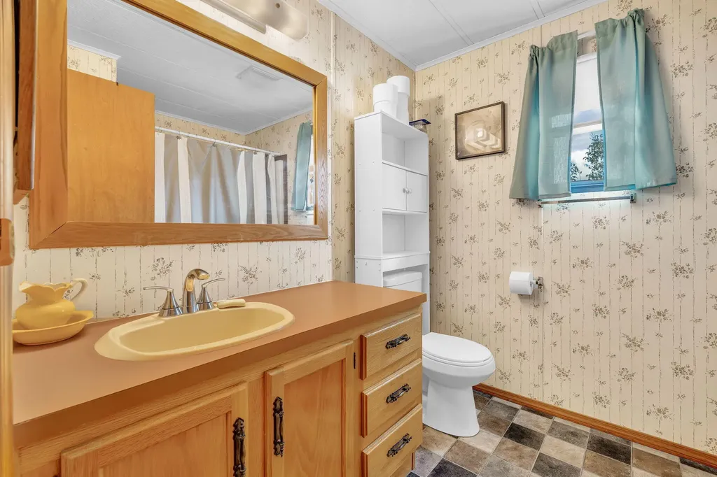 42 Robin Lane Windham ME 04062