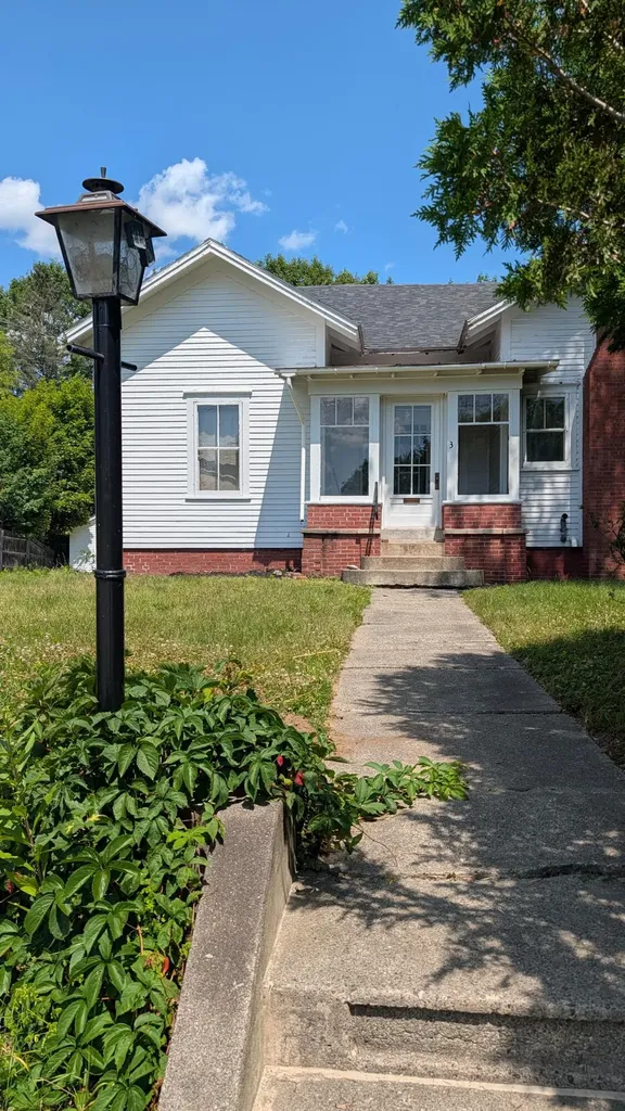 3 N School Street Skowhegan ME 04976