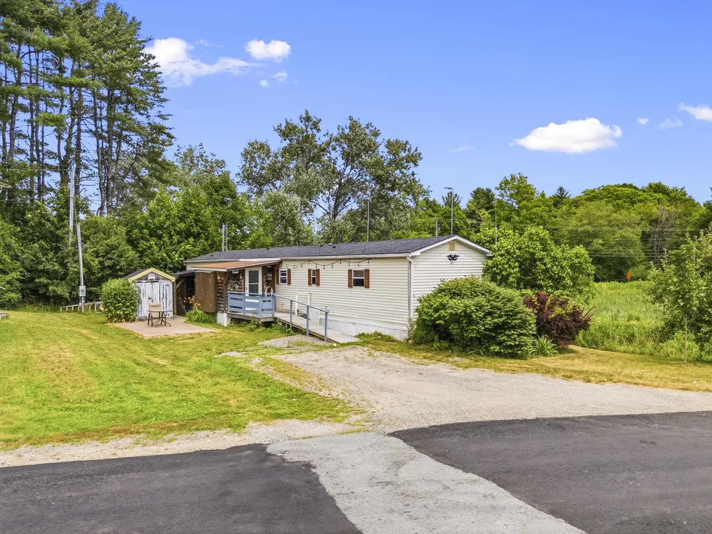 43 Medomak Mobile Home Park Waldoboro ME 04572