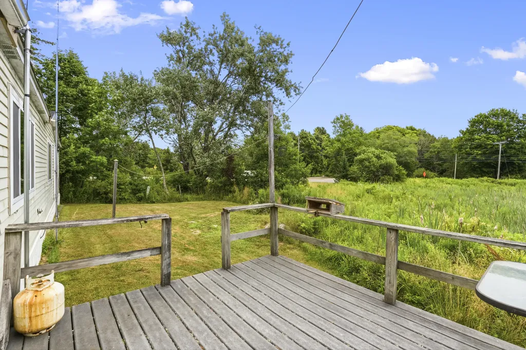 43 Medomak Mobile Home Park Waldoboro ME 04572