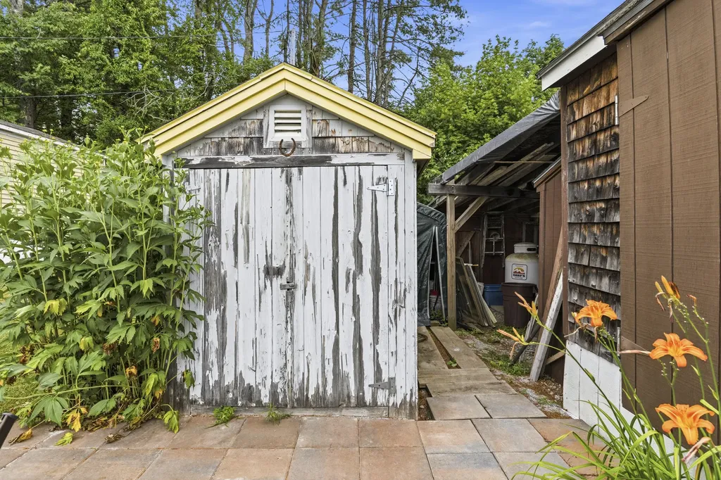 43 Medomak Mobile Home Park Waldoboro ME 04572