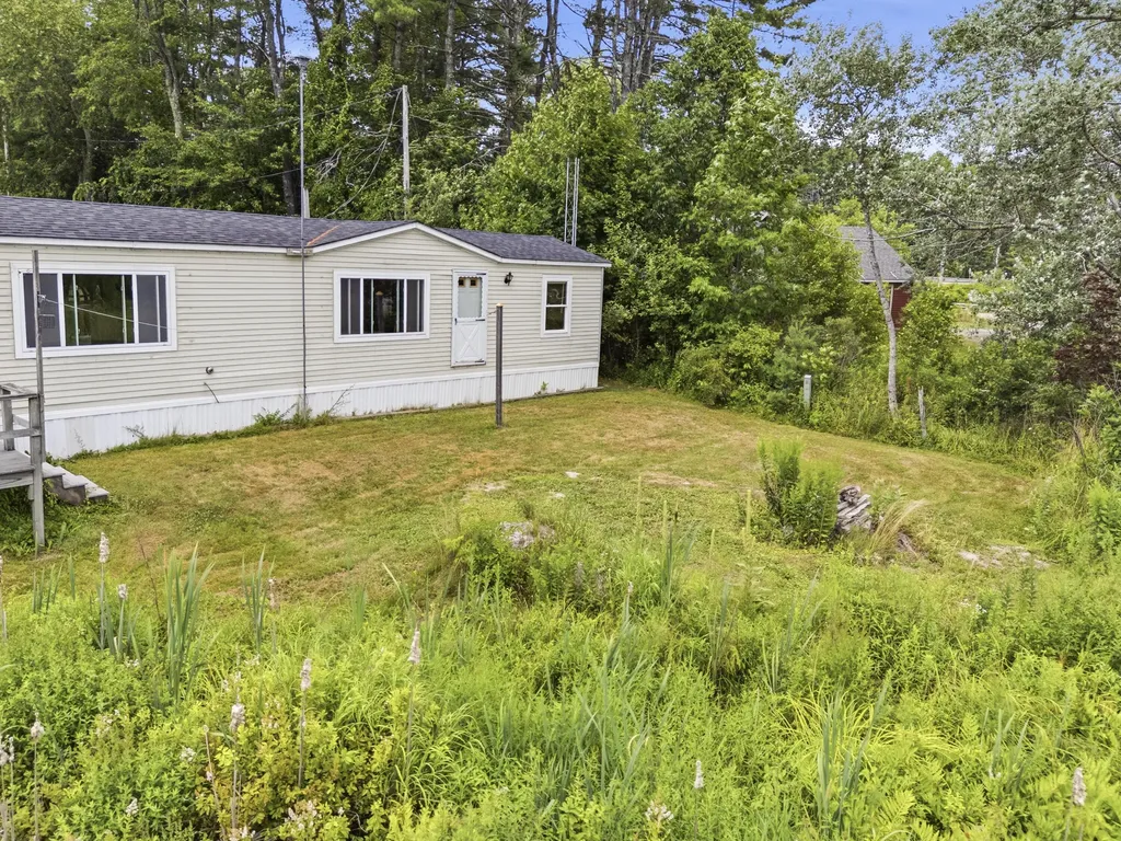 43 Medomak Mobile Home Park Waldoboro ME 04572