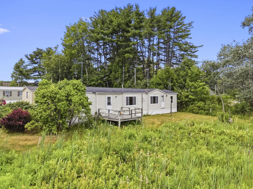 43 Medomak Mobile Home Park Waldoboro ME 04572