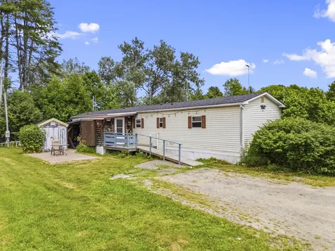 43 Medomak Mobile Home Park Waldoboro ME 04572