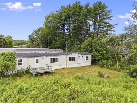 43 Medomak Mobile Home Park Waldoboro ME 04572