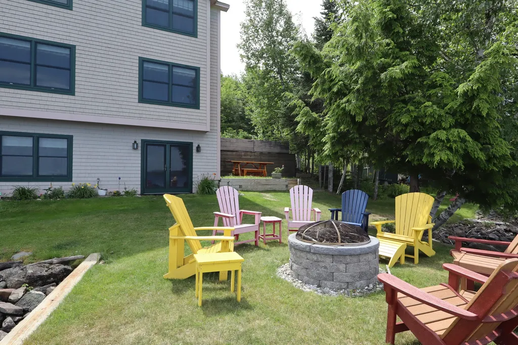3965 Rockwood Road Rockwood T1 R1 Nbkp ME 04478