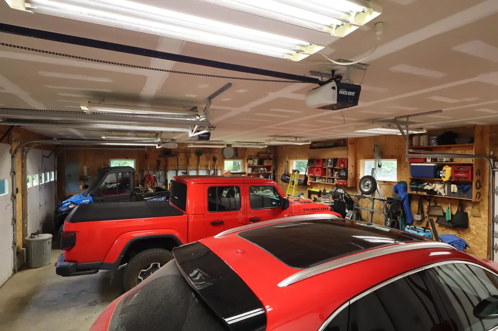 3965 Rockwood Road Rockwood T1 R1 Nbkp ME 04478