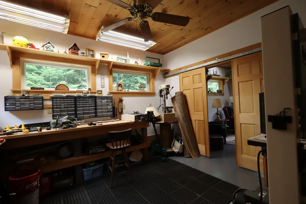 3965 Rockwood Road Rockwood T1 R1 Nbkp ME 04478