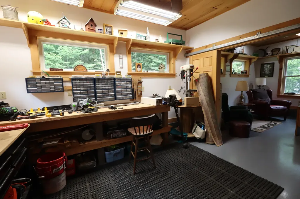 3965 Rockwood Road Rockwood T1 R1 Nbkp ME 04478