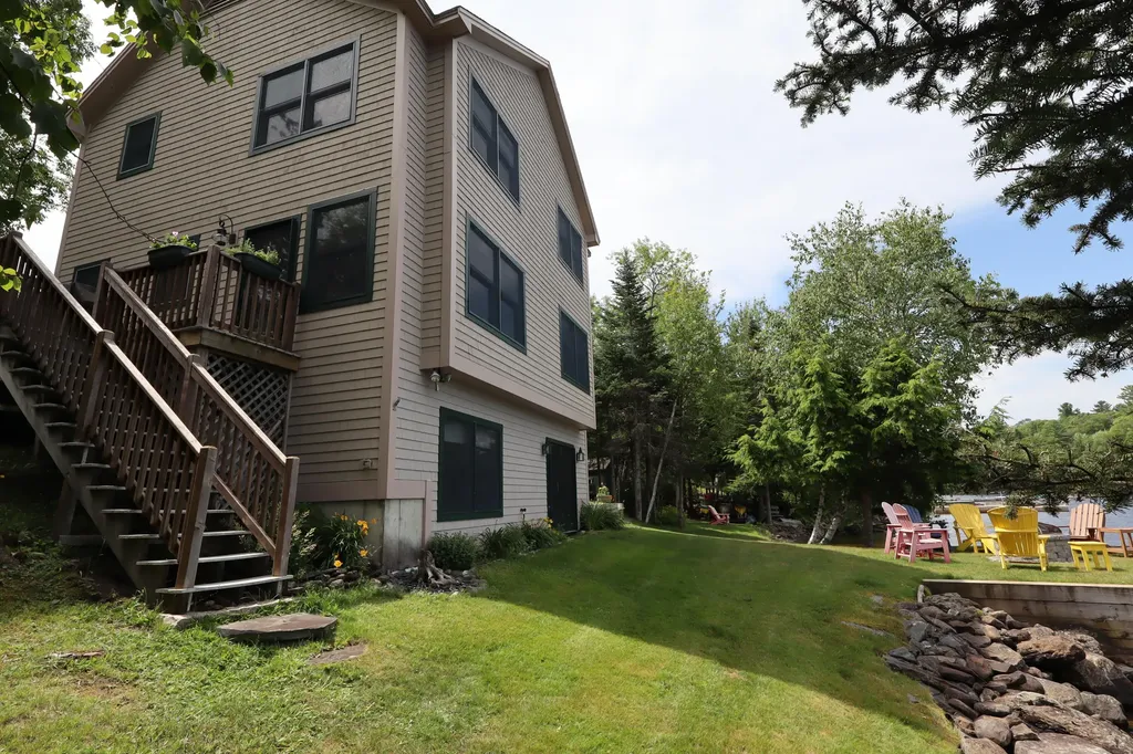 3965 Rockwood Road Rockwood T1 R1 Nbkp ME 04478