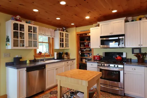 3965 Rockwood Road Rockwood T1 R1 Nbkp ME 04478