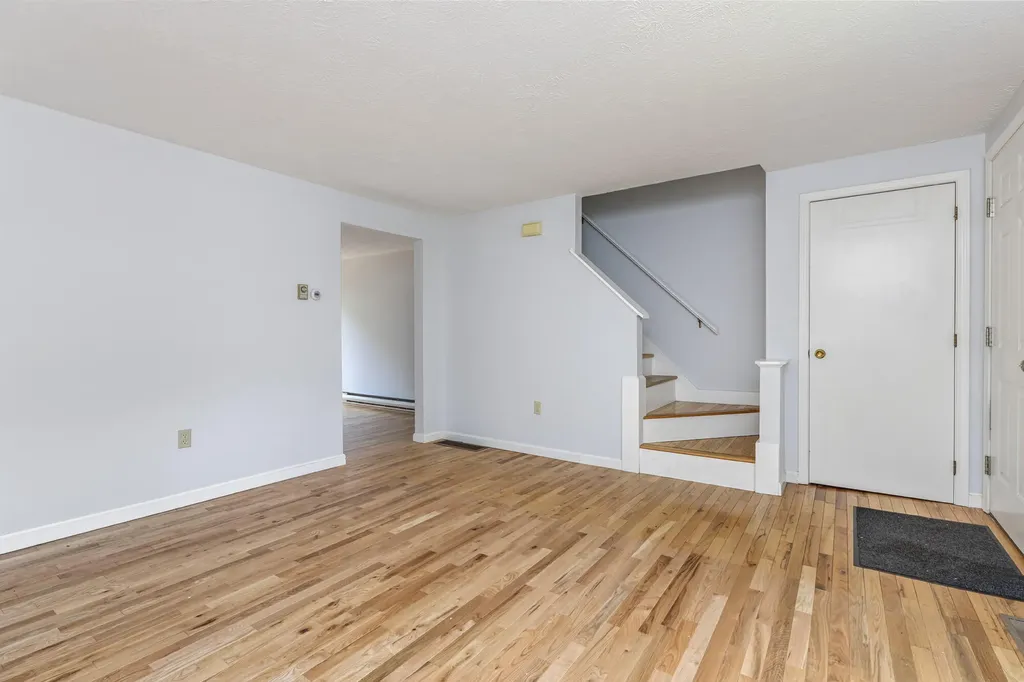 44 Powder Mill Drive Kennebunk ME 04043