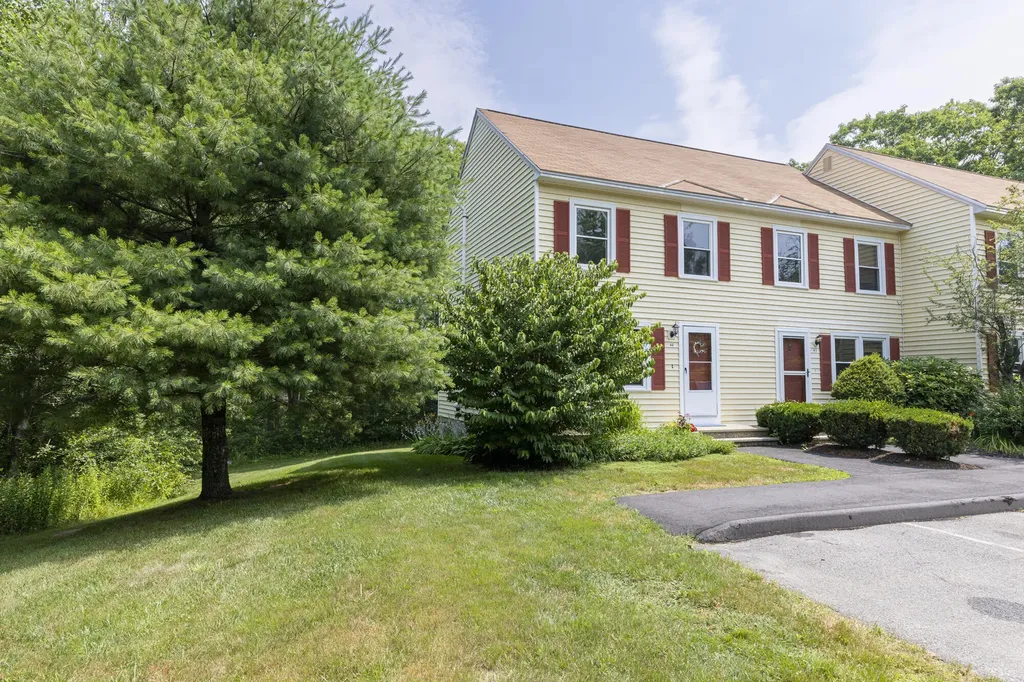 44 Powder Mill Drive Kennebunk ME 04043