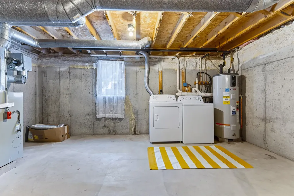 44 Powder Mill Drive Kennebunk ME 04043