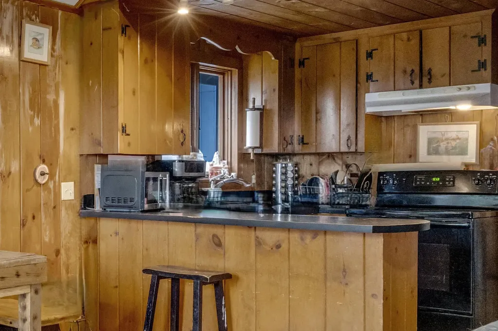 146 Hemingway Road Norway ME 04268