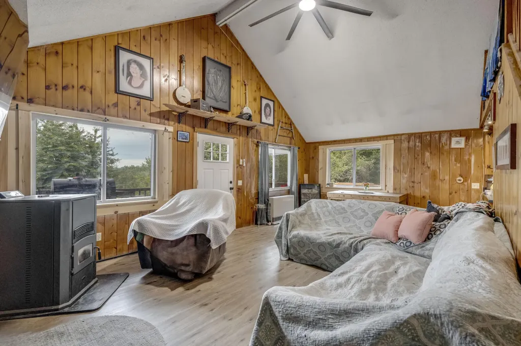 146 Hemingway Road Norway ME 04268