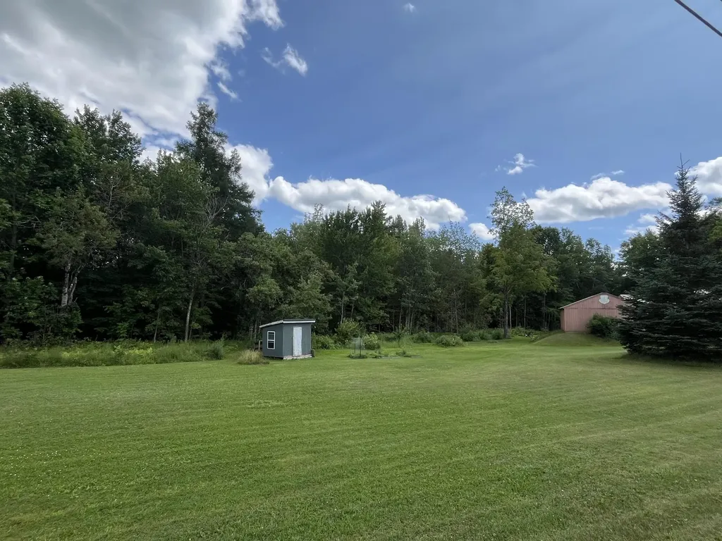 423 Beans Corner Road Hartland ME 04943