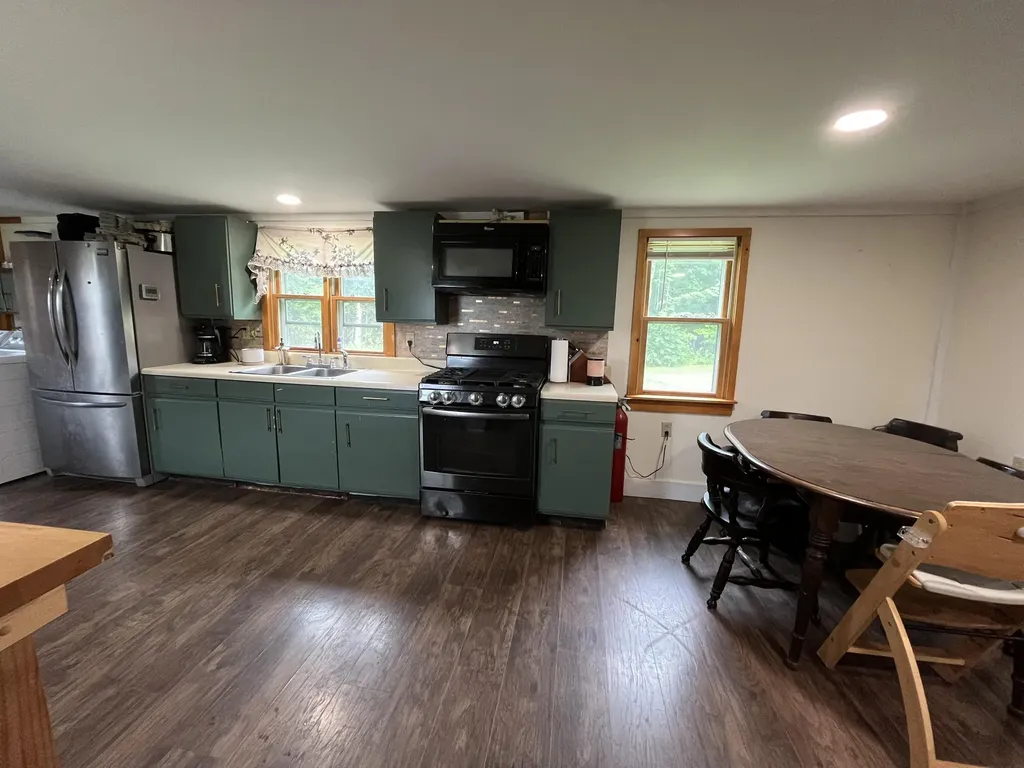 423 Beans Corner Road Hartland ME 04943